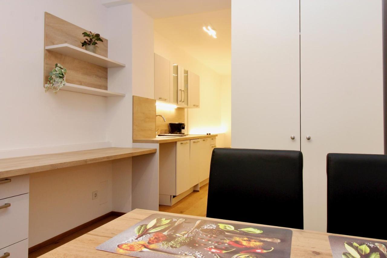 Central Studio Work And Travel Wien Exteriör bild